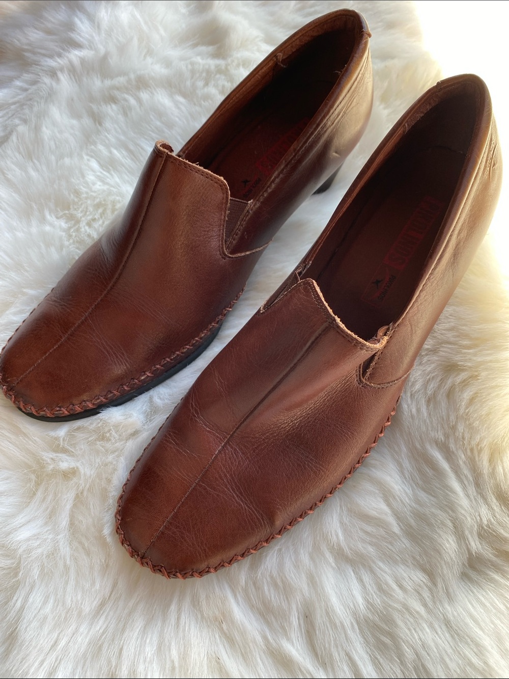 PIKOLINOS Women's Brown Leather Low Heel Slip-Ons - Picture 3 of 5